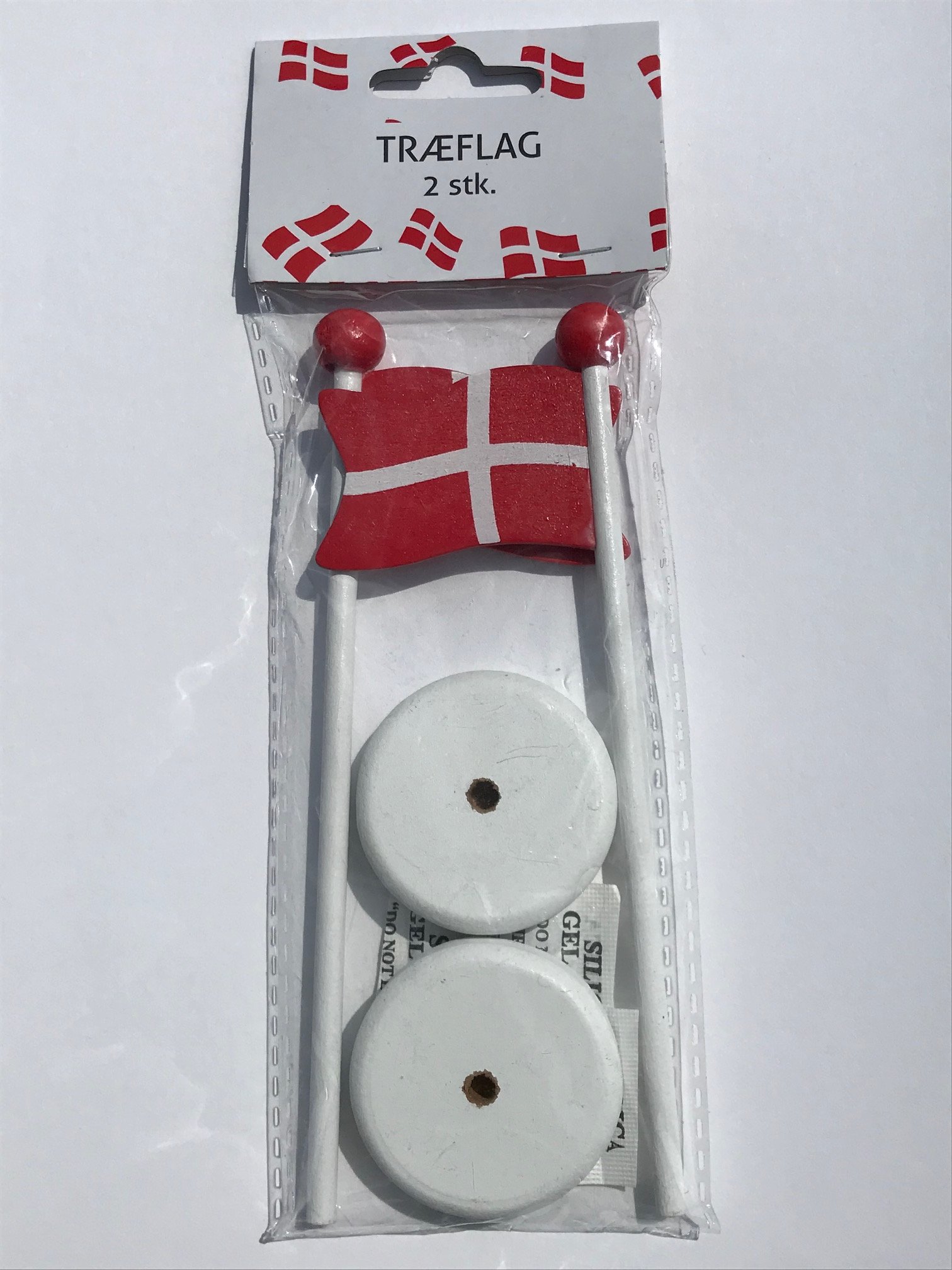 Danish flag in wood 15.5 cm