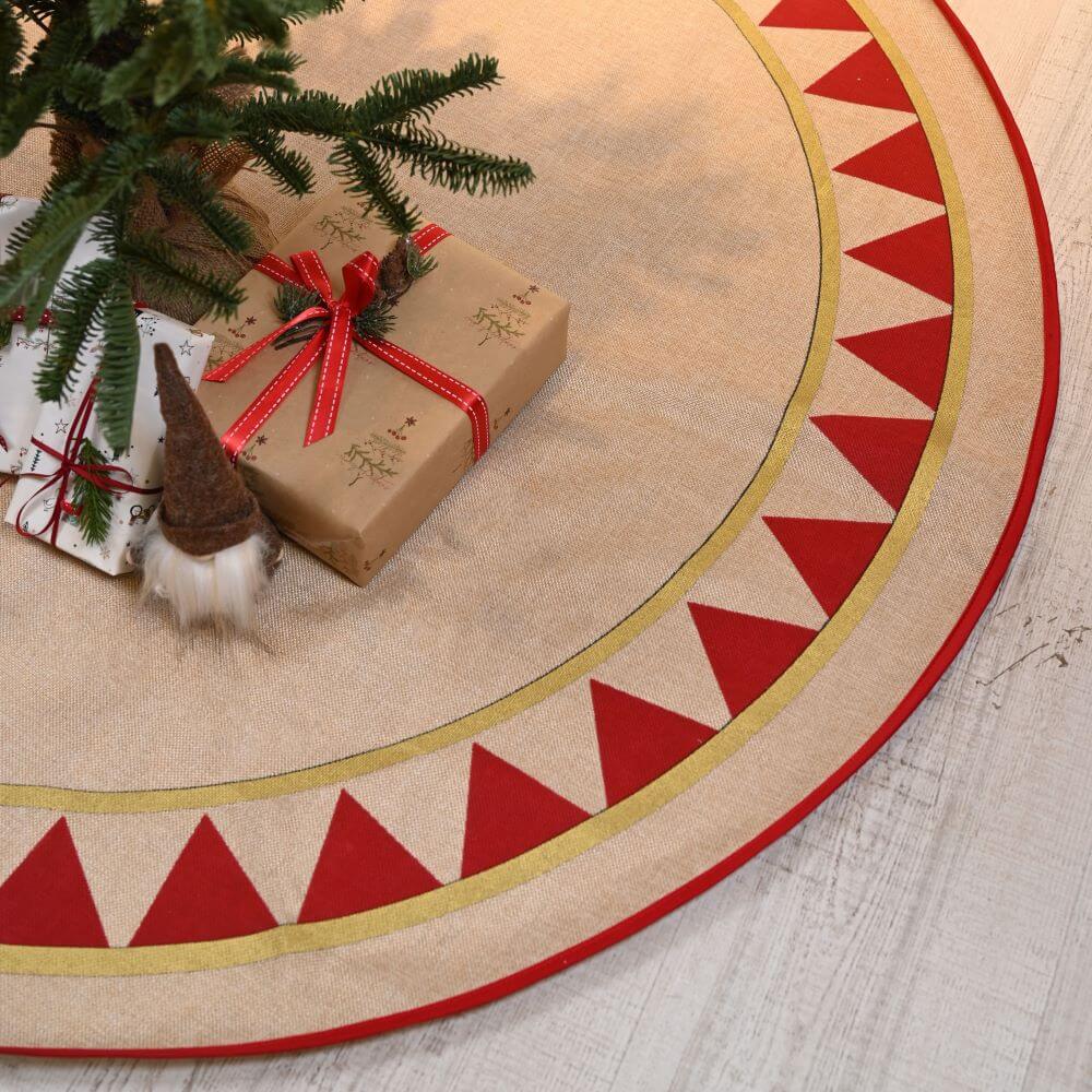 Christmas tree rug with drum 