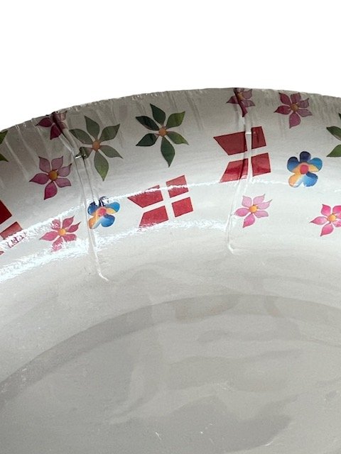 Plate with flag & flowers 10 pcs.
